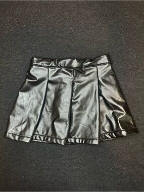 Nicole Miller New York Faux Leather Pleated Skirt 12M Black Baby Toddler